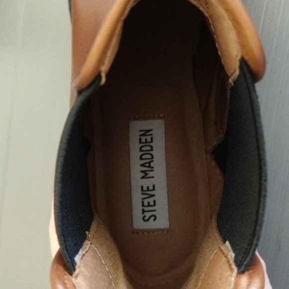 Steve Madden, brown leather and black ankle high boots, size 6, NWT, womens - Picture 4 of 7